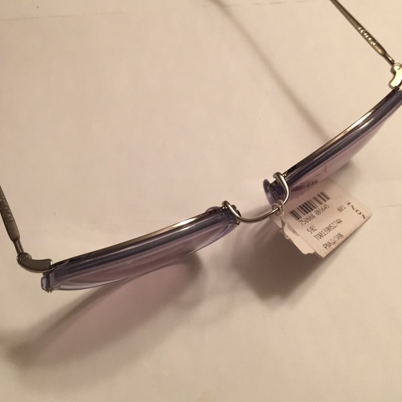 Tod's Sunglasses - Picture 3 of 3